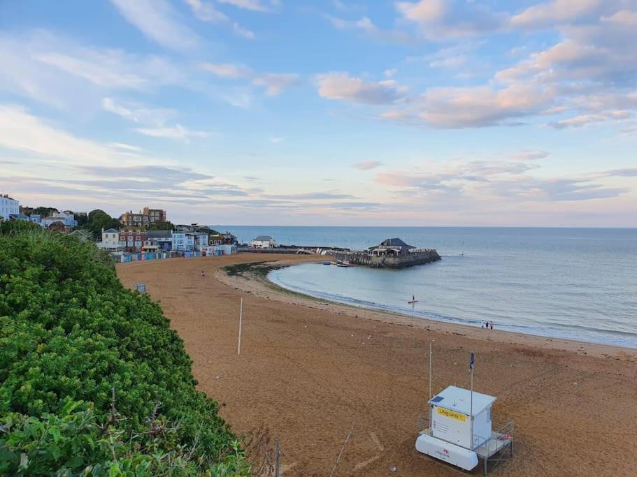 Villa Family Seaside Escape Broadstairs Exterior foto